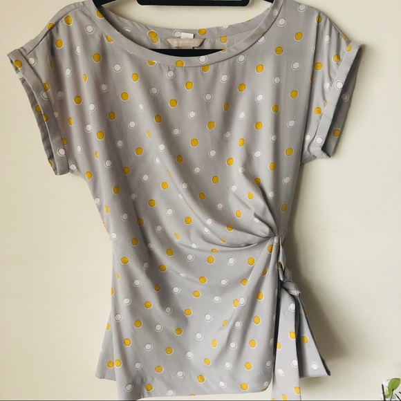 Banana Republic Tops - Banana Republic Blouse Size Medium